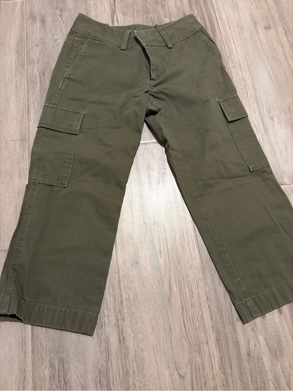 Banana Republic Olive Green Cargo Crop Pants